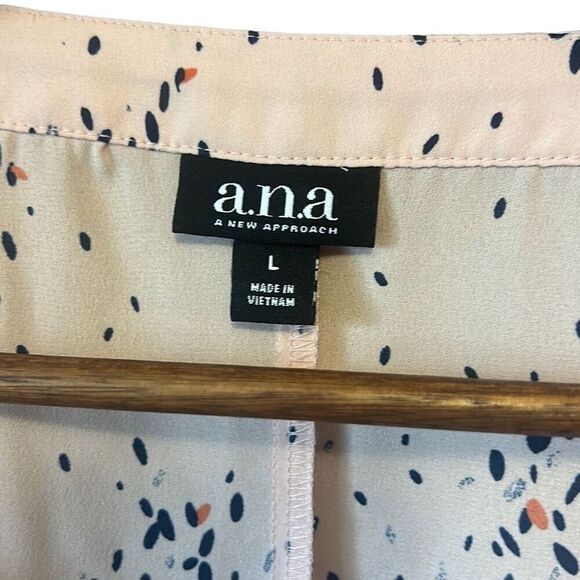 a.n.a Womens Blouse L‎ Large Pink Black Print Long Sleeve Flowy Tie Neck - Picture 3 of 6